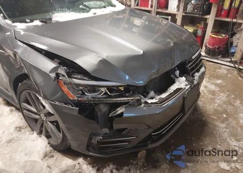2017 Volkswagen Passat 1.8T R-Line from USA, damaged, VIN 1VWDT7A37HC069513